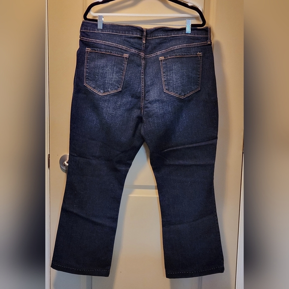 Old Navy Jeans - Picture 2 of 3